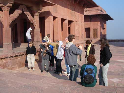 Suzy, Horty, Robert, Sushi, Carly, Hugh, Benjamin, Shelley, Donna, Sabine touring Fatehpur Sikri.