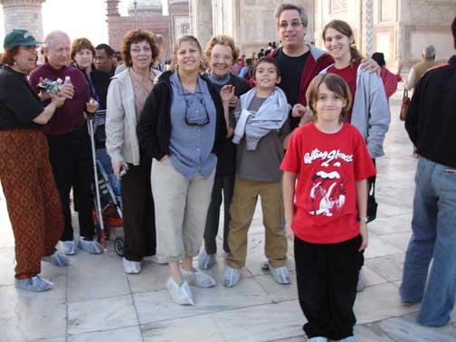 Donna, Robert, Shelley, Suzy, Horty, David, Hugh, Carly, Alex waiting on line to get into the tomb of the Taj Mahal.